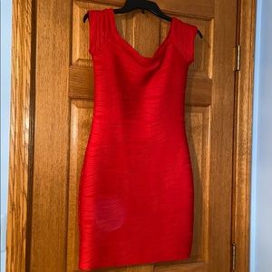 red off the shoulder bodycon dress
